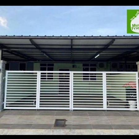 Sri Aman Homestay Jitra Exteriér fotografie